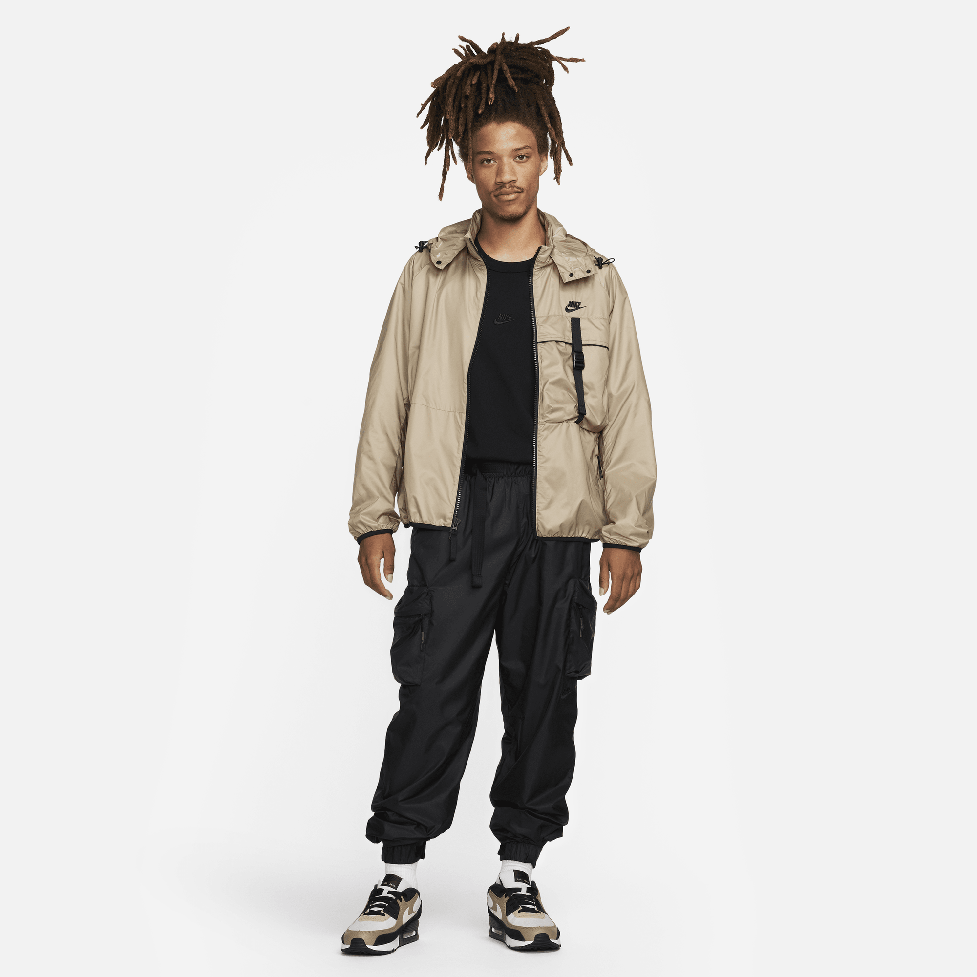 Shop Sportswear Tech Woven Men's N24 Packable Lined Jacket | Nike KSA