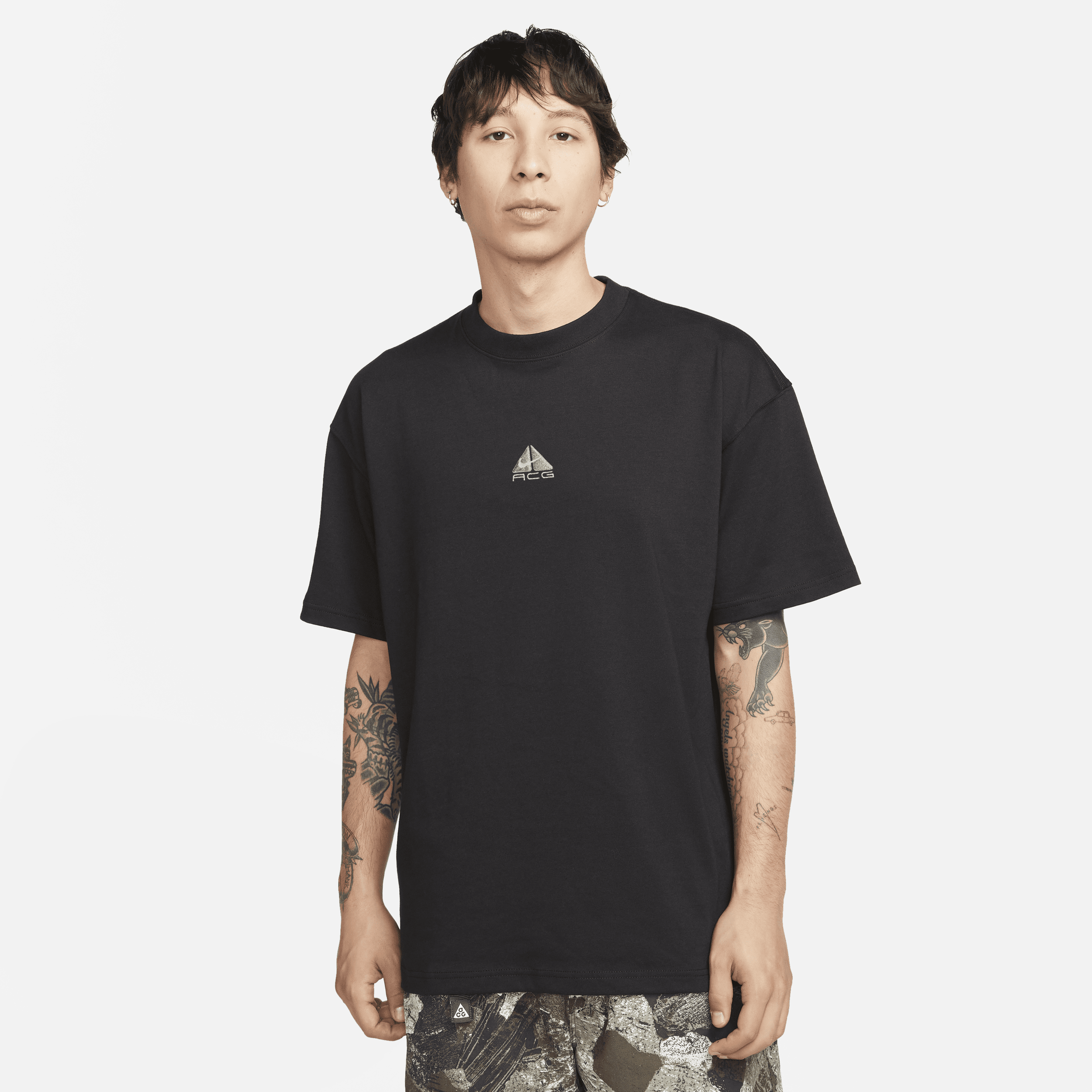 Buy Nike ACG Men's T-Shirt | Nike Saudi Official