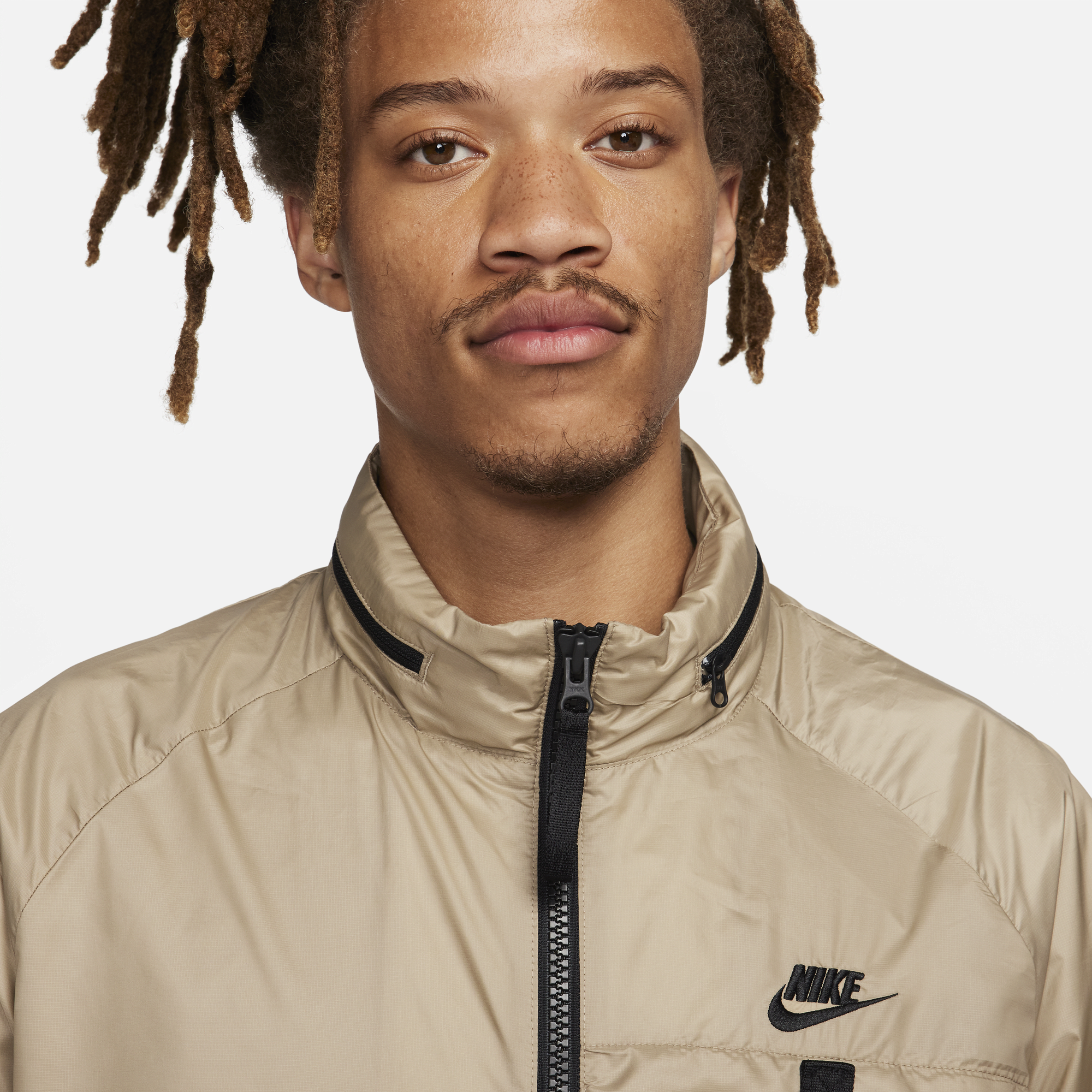 Shop Sportswear Tech Woven Men's N24 Packable Lined Jacket | Nike KSA