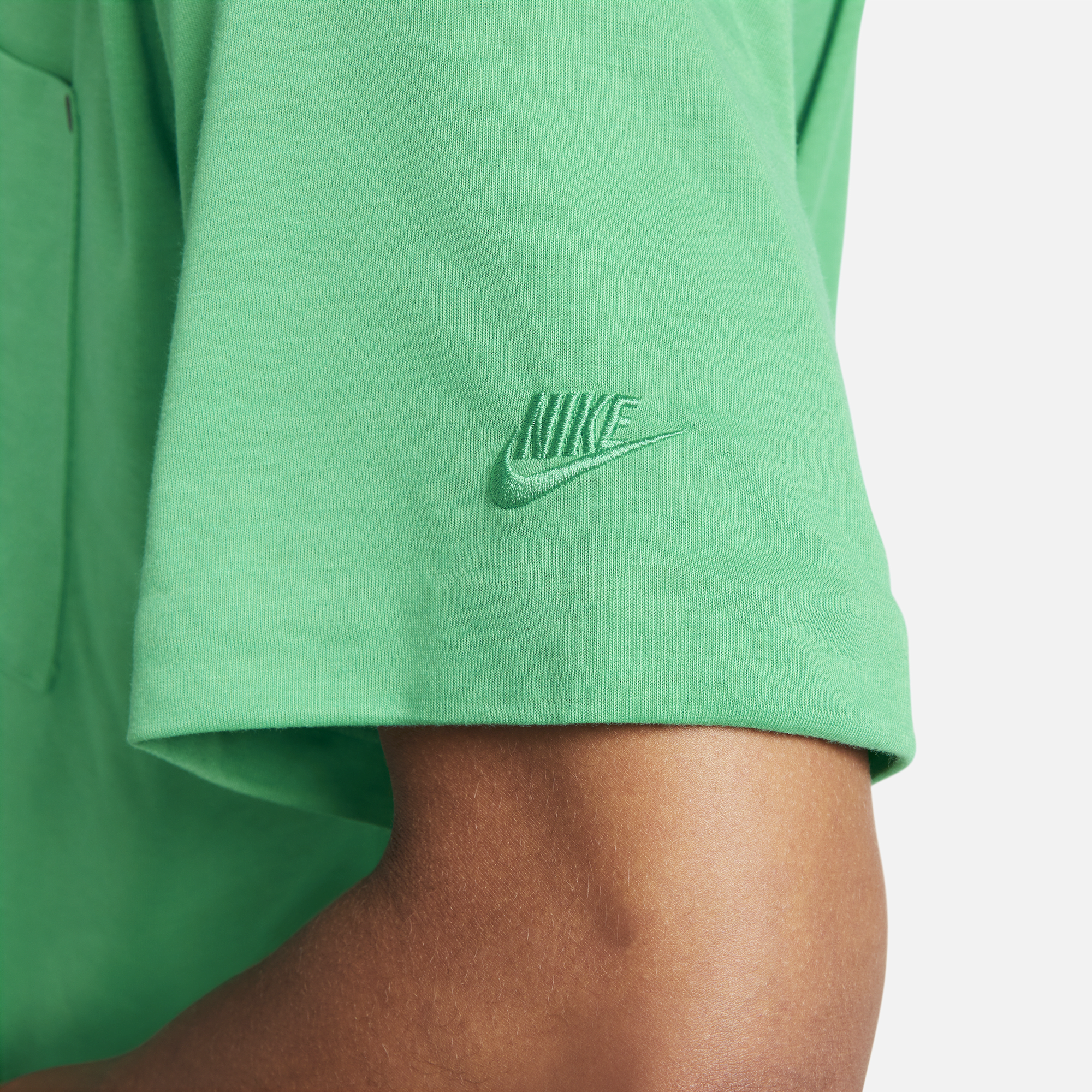 Mint green nike discount clothing